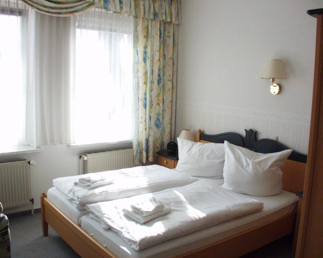 Restaurant Und Pension Zur Nassen Ecke Wittenbeck ภายนอก รูปภาพ