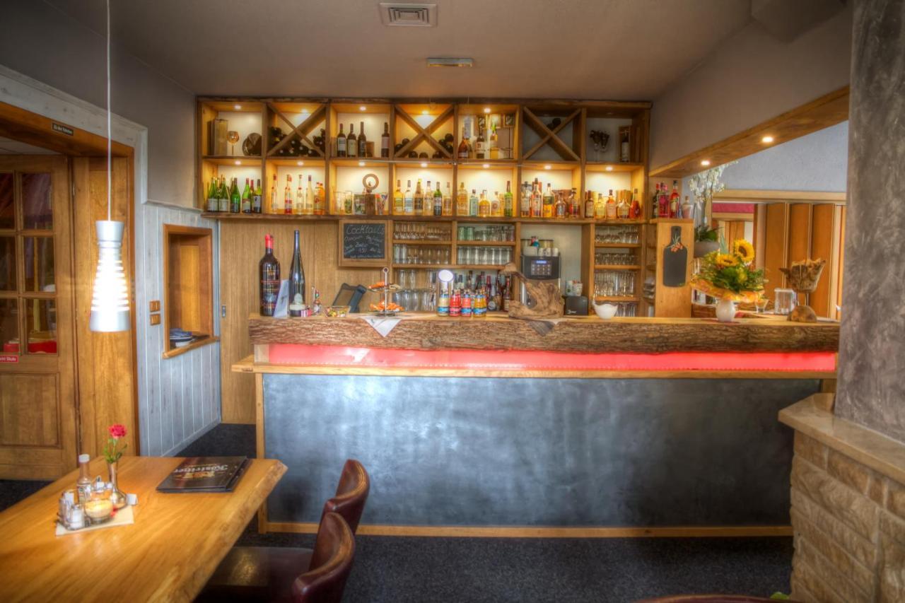 Restaurant Und Pension Zur Nassen Ecke Wittenbeck ภายนอก รูปภาพ